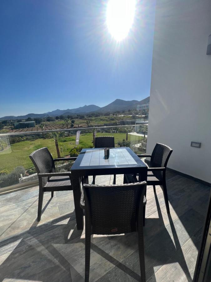 Hermes Penthouse Akanthou Bagian luar foto