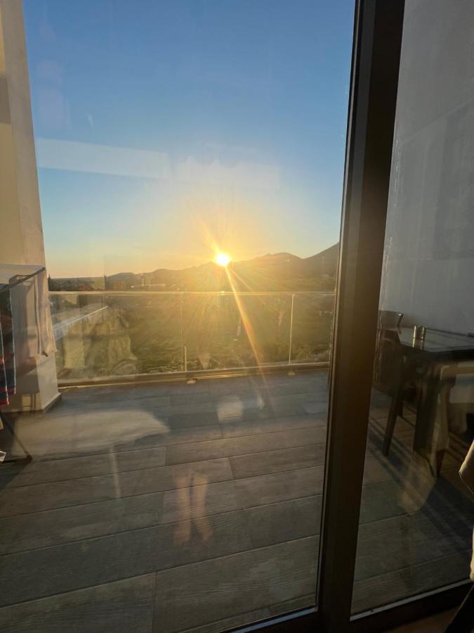 Hermes Penthouse Akanthou Bagian luar foto