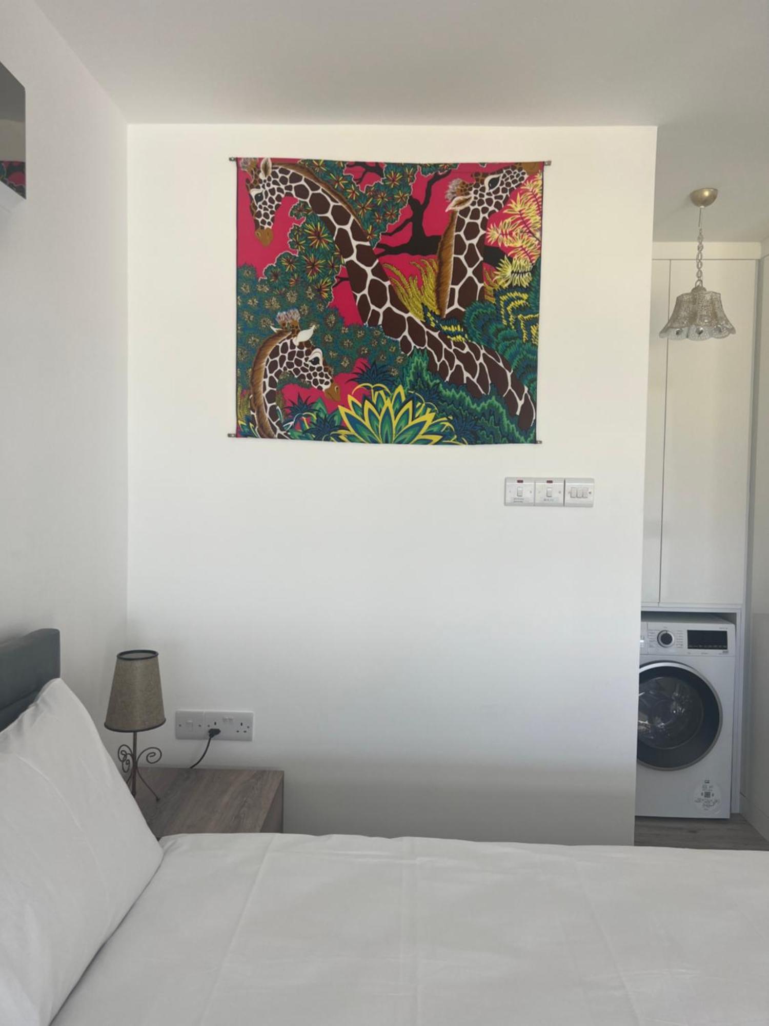 Hermes Penthouse Akanthou Bagian luar foto